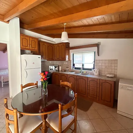 Lena S Apartment Нафпактос Экстерьер фото
