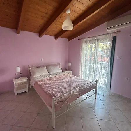 Lena S Apartment Нафпактос Экстерьер фото