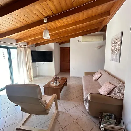 Lena S Apartment Нафпактос Экстерьер фото